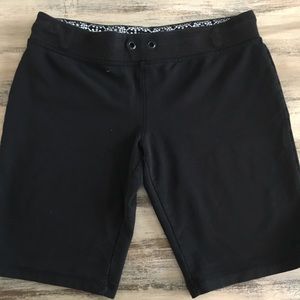 ACCEPTING OFFERS Black cotton shorts
